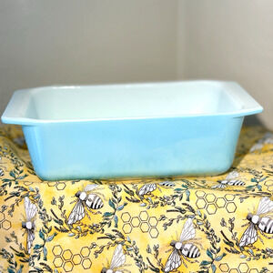 Vintage 1950's Pyrex #913 Light Turquoise Duck Egg Blue Bread Loaf Pan